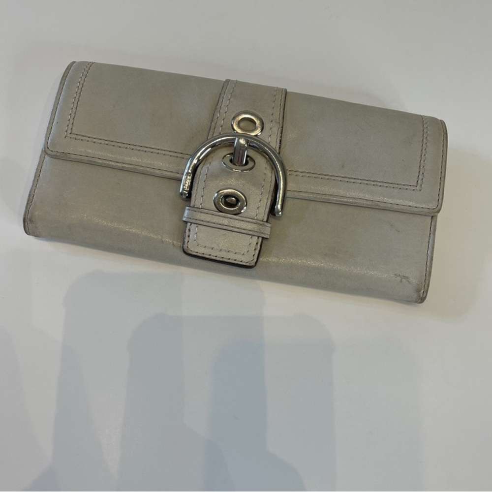 Coach Cream Leather Wallet with Silver Buckle